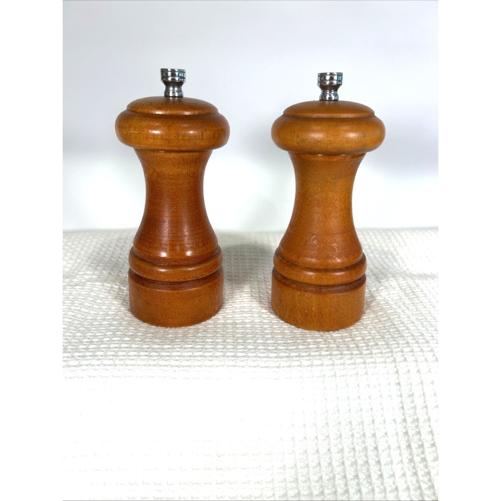 Vintage Wood Salt and Pepper Mills Grinders Olde Thompson Wooden Turned